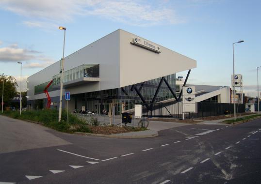 Breeman bmw driemanssteeweg #7