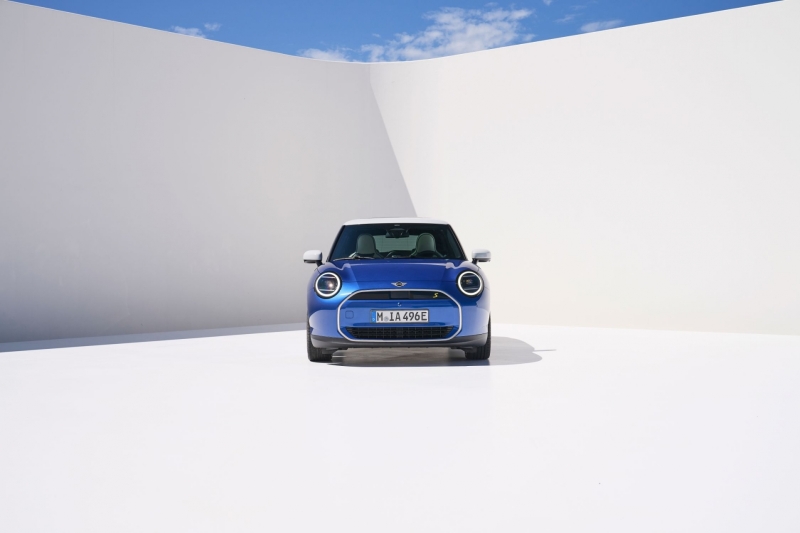 The New MINI Cooper SE
