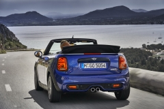 MINI CABRIO (F57) 06