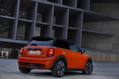 MINI HATCH (F56) 04