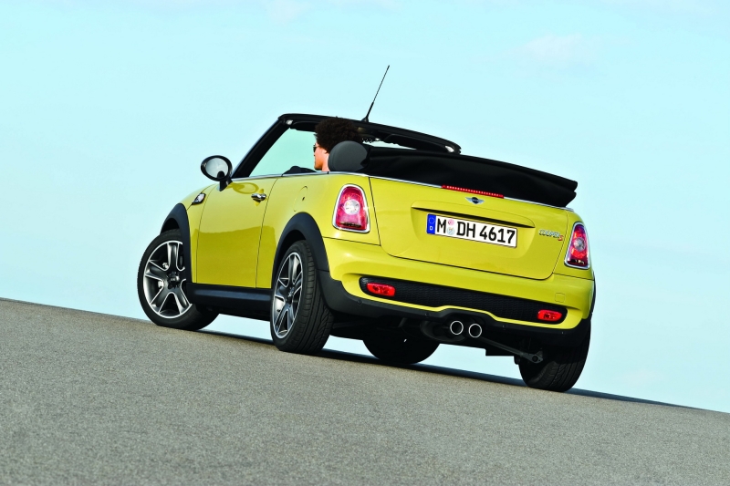 MINI cabrio (R57) 02