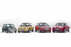 Alle modellen op een rij (van l naar r) de Classic Mini, R50, R56 en de F56