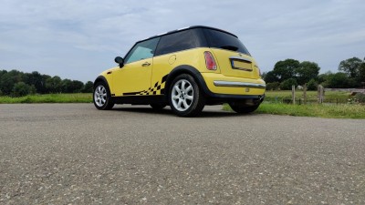 mini-cooper-AB7.jpg